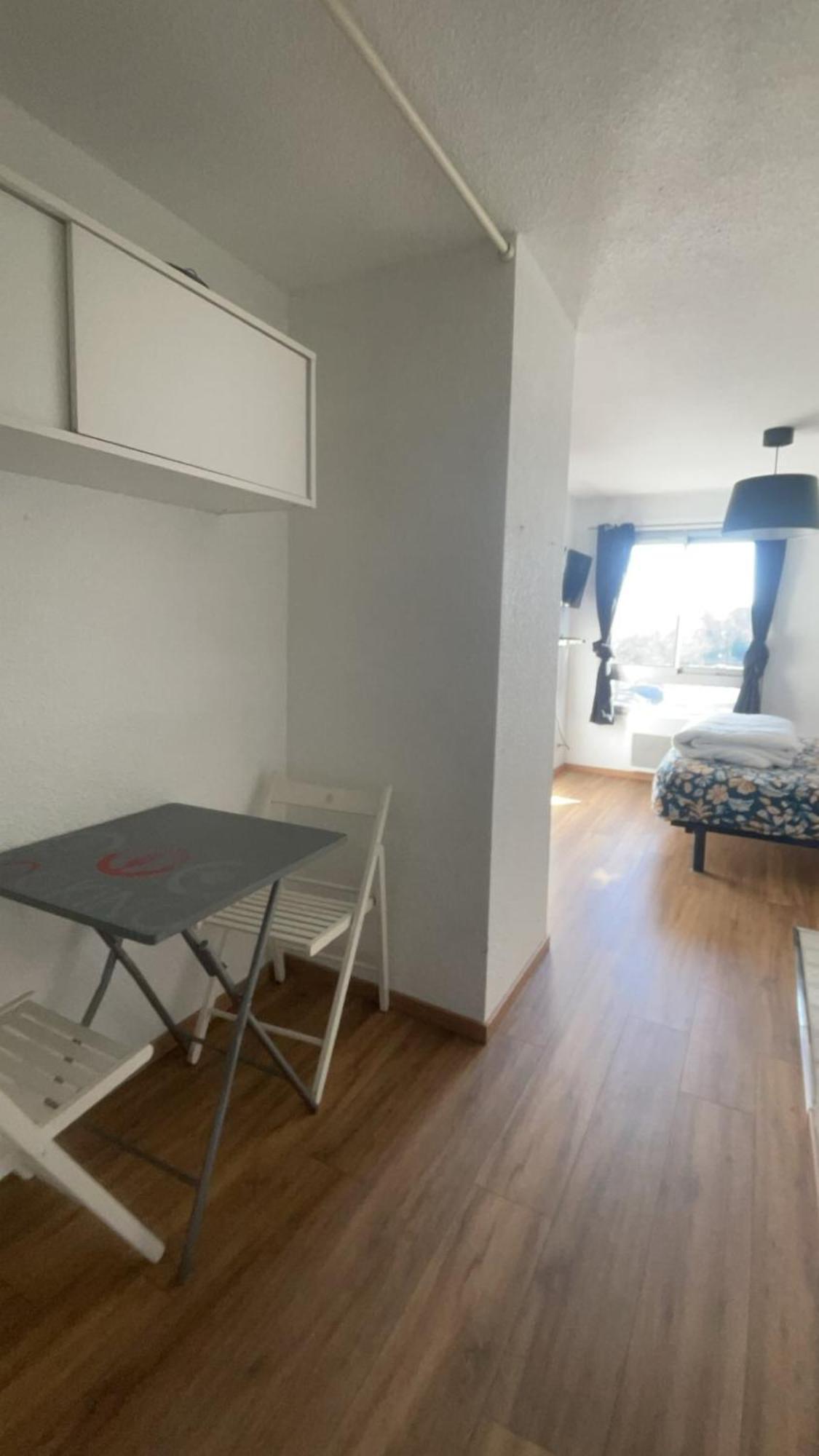 N210 Cozy Et Fonctionnel *